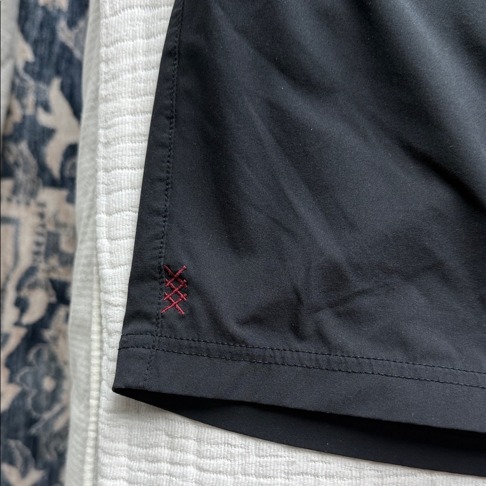 Rhone mako 9” black athletic shorts size L, NWOT - Picture 2 of 6